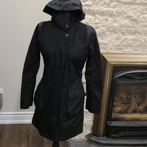 Columbia hooded rain jacket omni shield